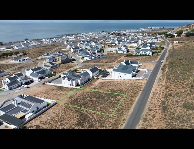 812M² VACANT LAND FOR SALE IN DA GAMA BAY